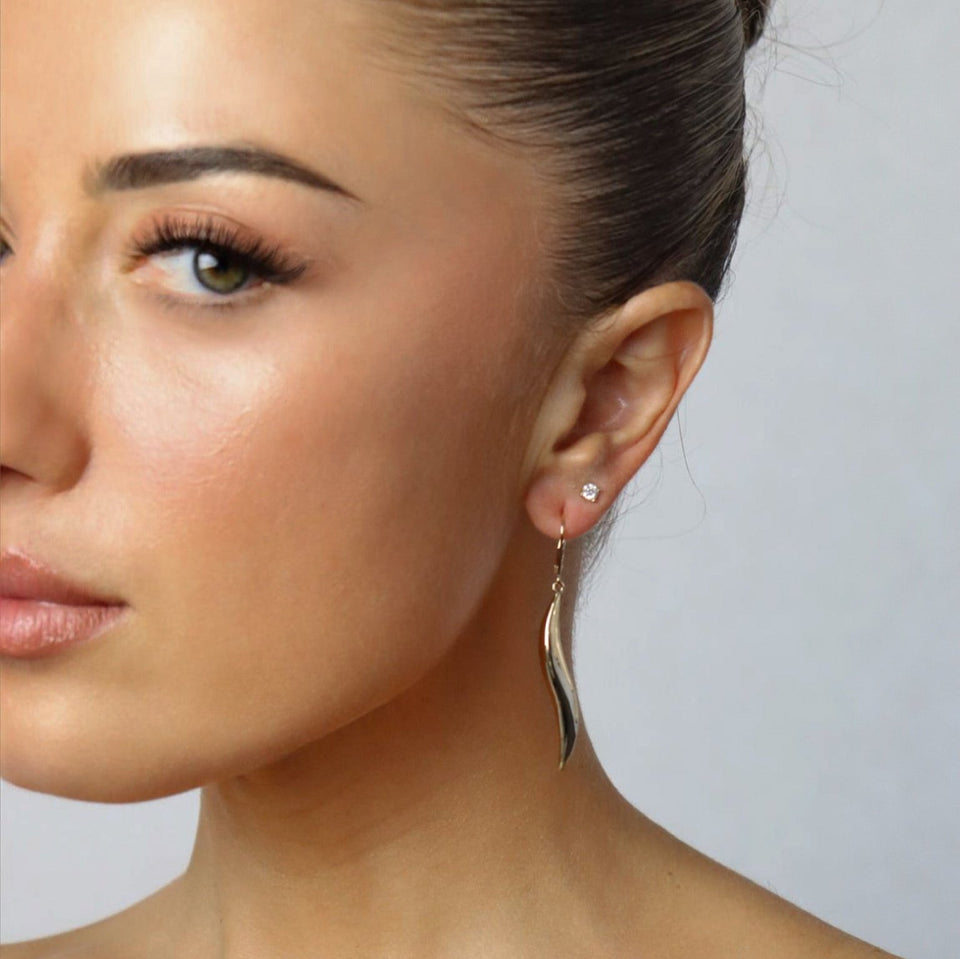 10K Gold Wave Drop Earrings — Sample Sale Earrings IceLink-SVN