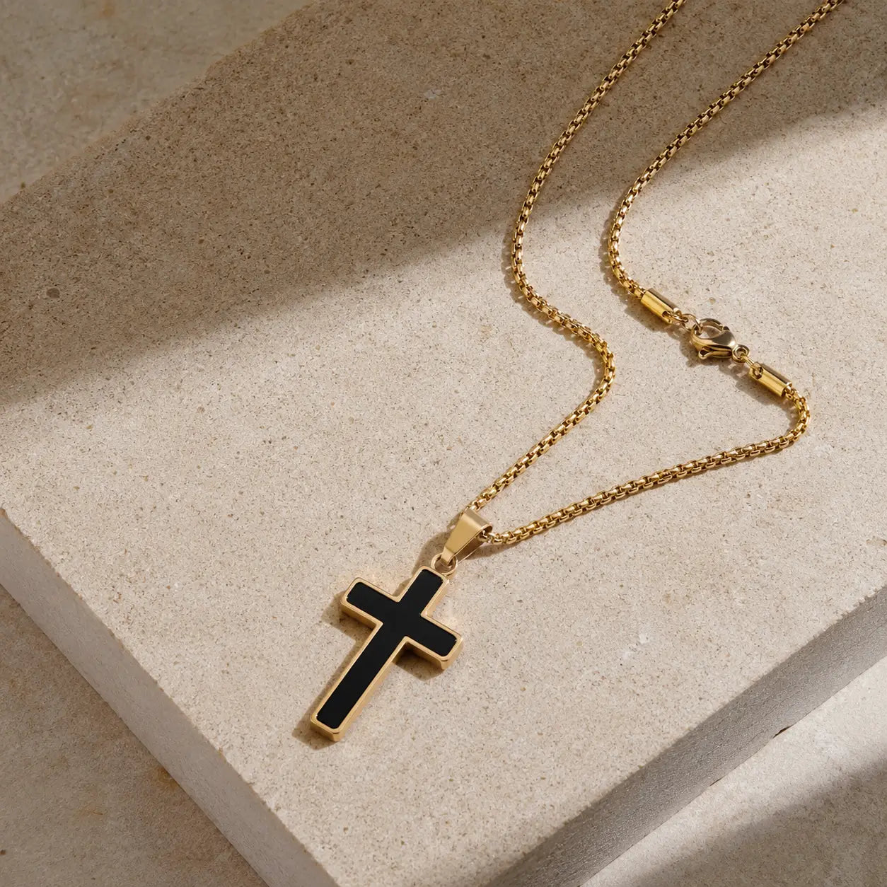 Harlow Cross Necklaces IceLink-RAN