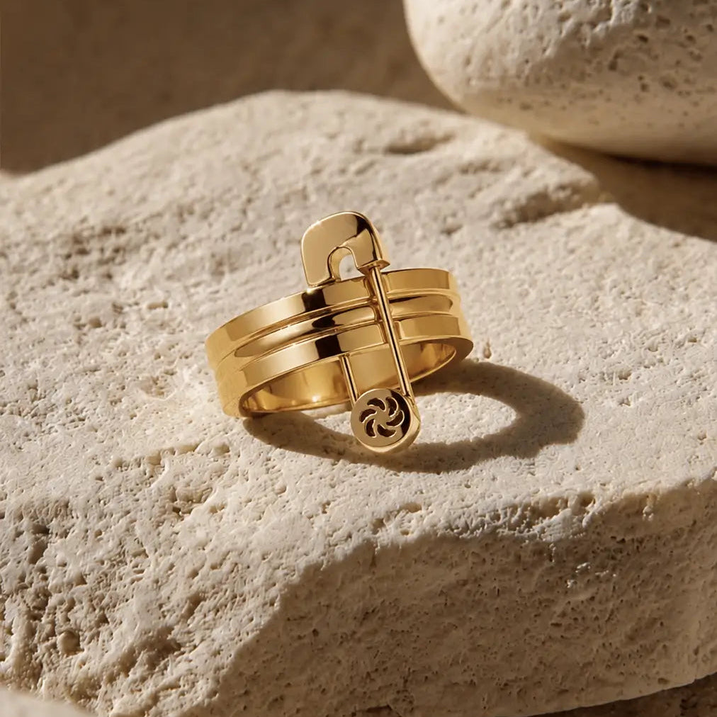 Safety Pin Eternity Ring - IceLink