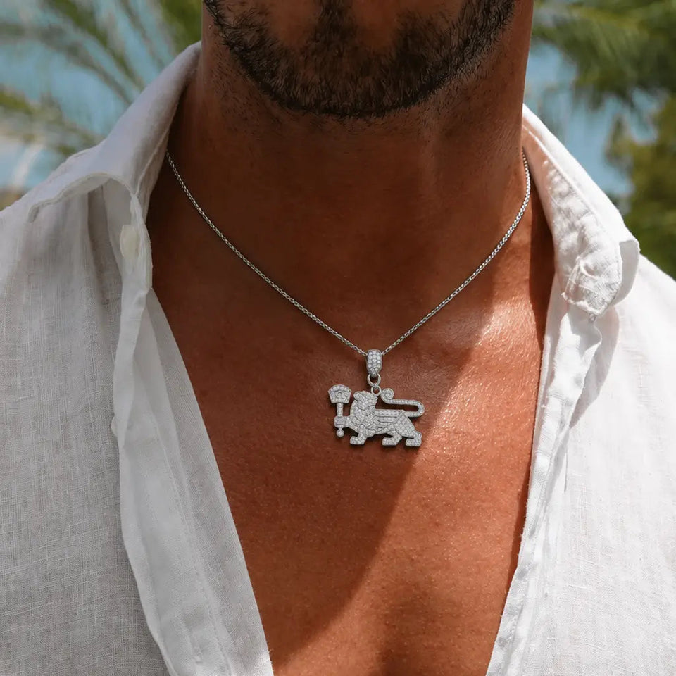 18K Diamond Lioness Pendant Necklaces IceLink-CAL   