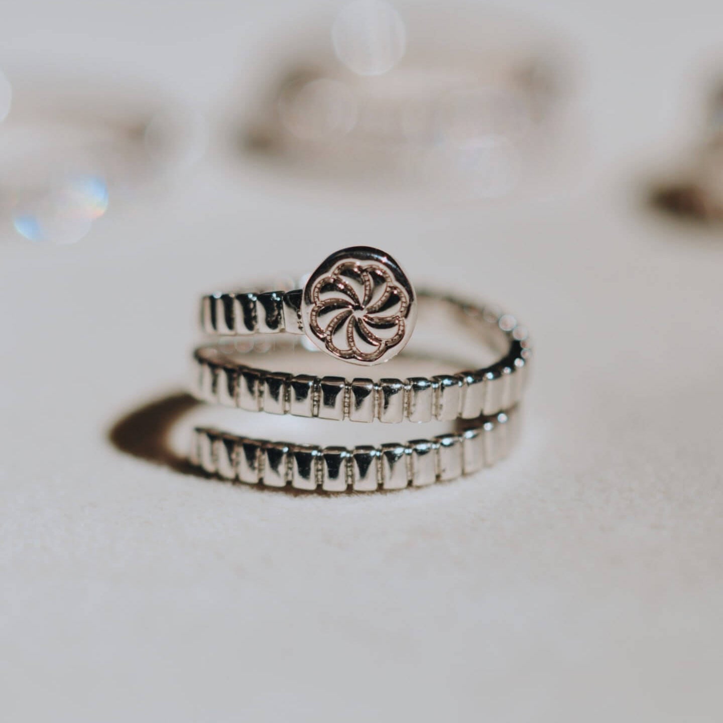 &#39;Sable&#39; Ribbed Spiral Wrap Eternity Ring Rings IceLink-ATL
