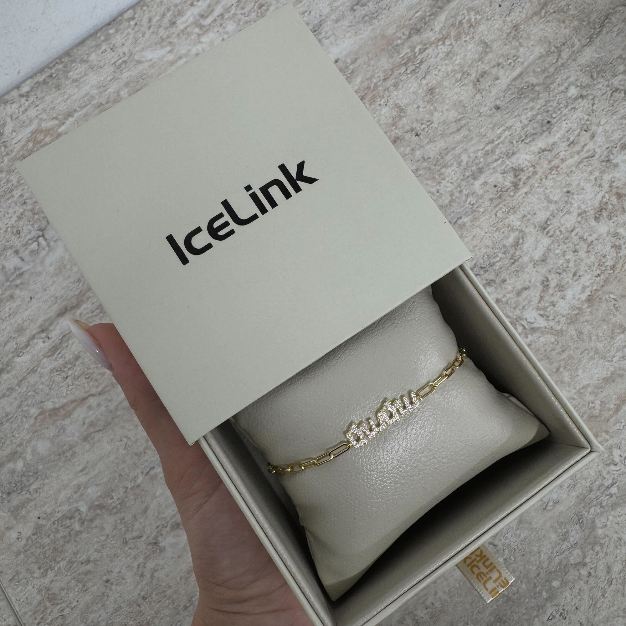 &#39;Mama&#39; Armenian Paperclip Bracelet