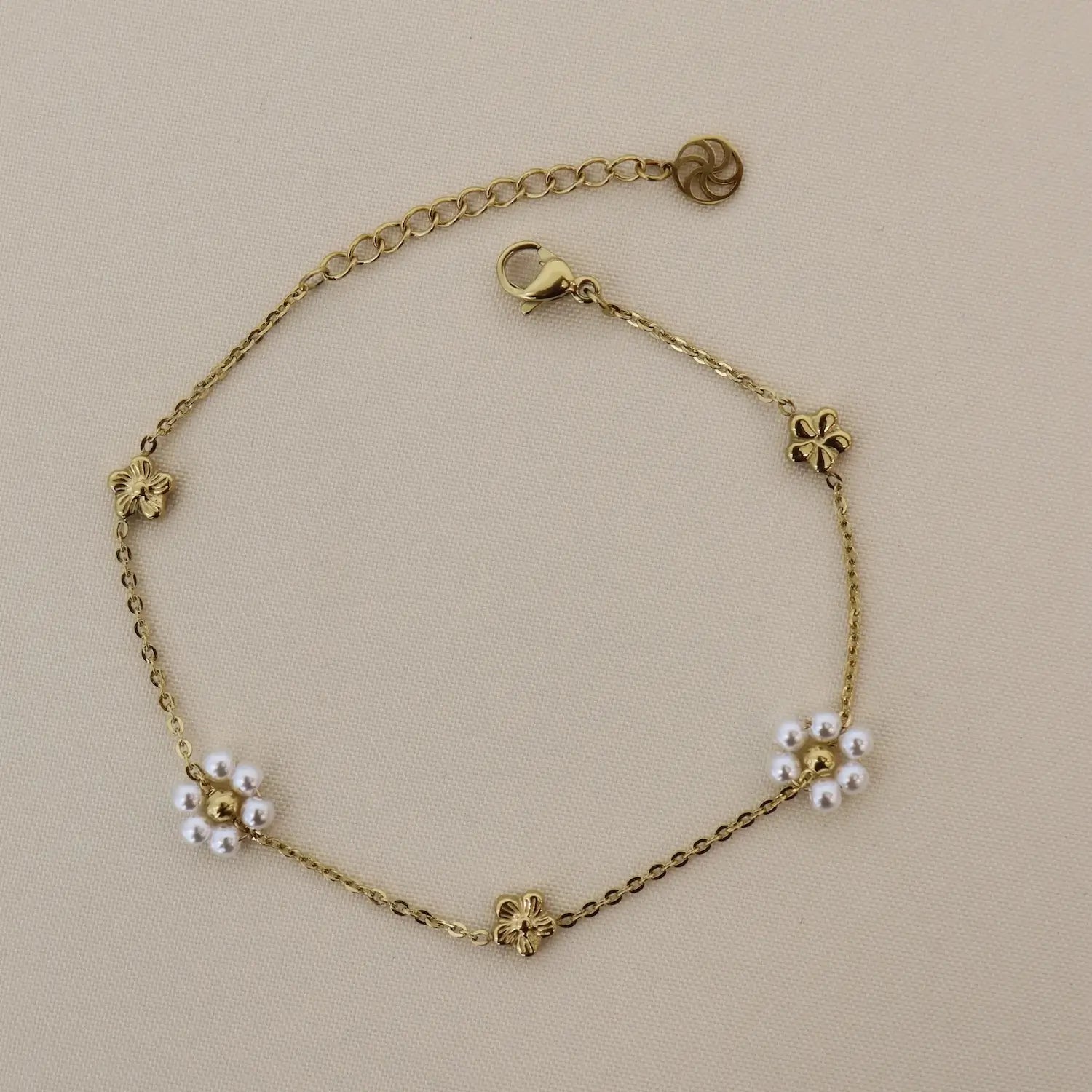 Pearl Daisy Bracelet Bracelets IceLink-KDS