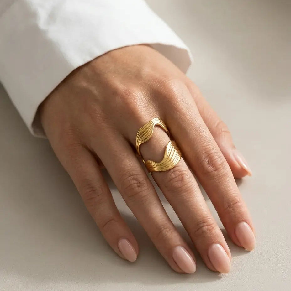 ‘Kaya’ Wave Cut-Out Ring Rings IceLink-LOVE