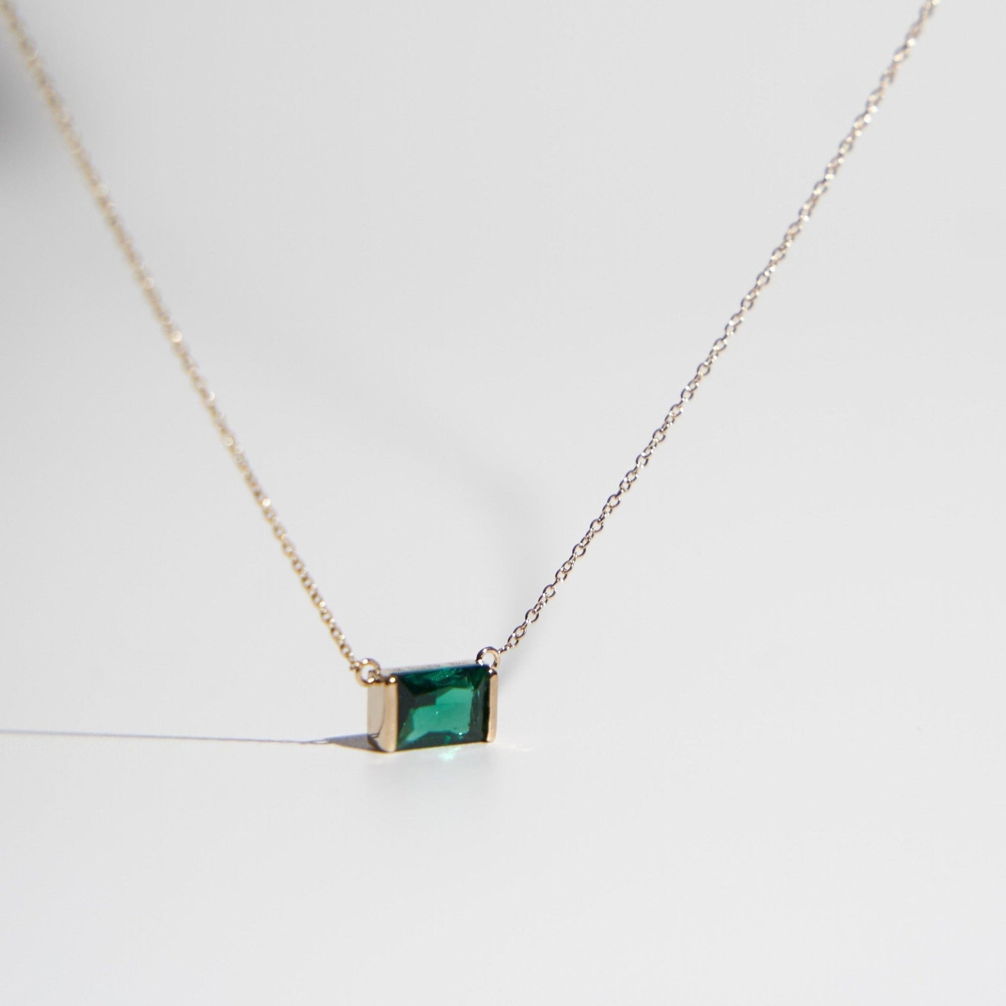 14K Emerald Necklace Necklaces IceLink-SVN